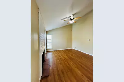 1000 W 26th Street #212, Austin, TX 78705 - Photo 6