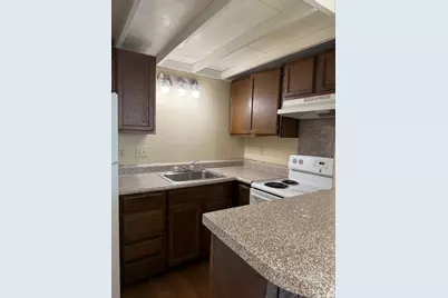 1000 W 26th Street #212, Austin, TX 78705 - Photo 6