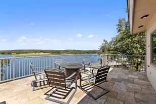 512 Harbor Dr, Spicewood, TX 78669 - Photo 2