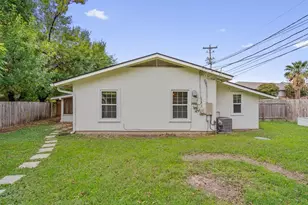 1228 Broadmoor Dr, Austin, TX 78723 - Photo 30