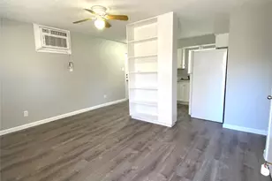 404 Swanee Dr, Austin, TX 78752 - Photo 2