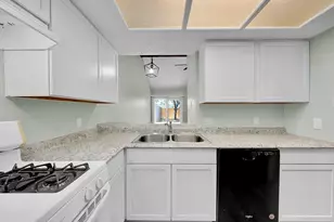 16009 Stoneham Cir, Pflugerville, TX 78660 - Photo 4