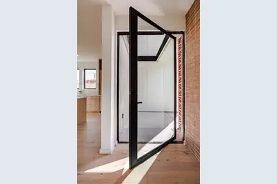 2112 Lawnmont Avenue, Austin, TX 78756 - Photo 24