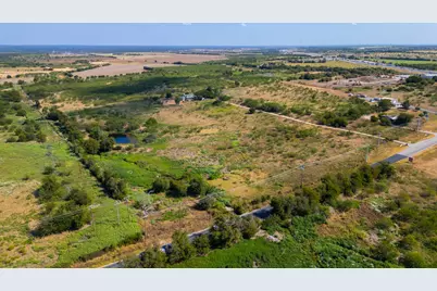 200 County Road 305 Road, Jarrell, TX 76537 - Photo 20