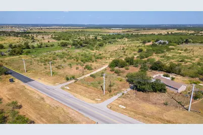 200 County Road 305 Road, Jarrell, TX 76537 - Photo 14