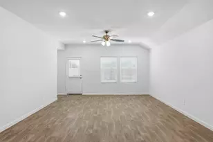 298 Denali Dr, Kyle, TX 78640 - Photo 16