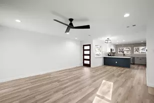 9717 Anderson Village Dr, Austin, TX 78729 - Photo 6