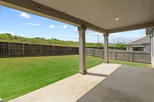 7805 Peccary Dr, Austin, TX 78744 - Photo 20