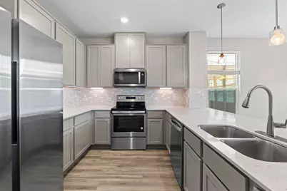 7805 Peccary Drive, Austin, TX 78744 - Photo 10