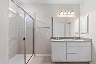 7805 Peccary Dr, Austin, TX 78744 - Photo 12