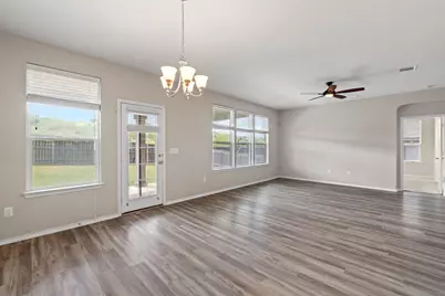 7805 Peccary Drive, Austin, TX 78744 - Photo 4