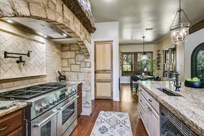 1402 Barclay Drive #E, Austin, TX 78746 - Photo 14