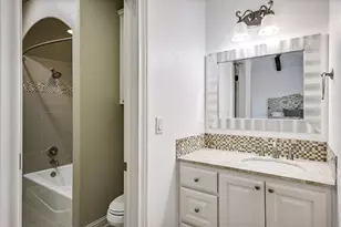 1402 Barclay Dr, Austin, TX 78746 - Photo 28