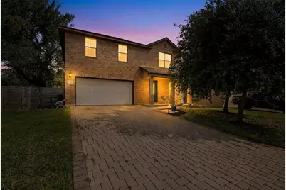 2106 Stonehaven, San Marcos, TX 78666 - Photo 2