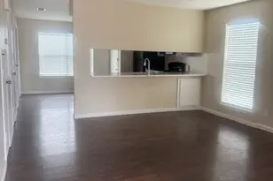 908 Guadalupe St, Lockhart, TX 78644 - Photo 2