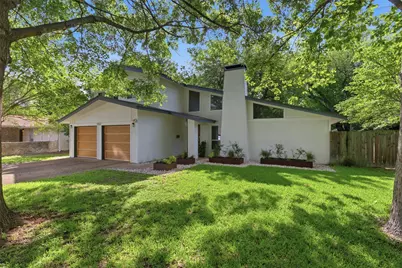 9202 Hunters Trace, Austin, TX 78758 - Photo 2