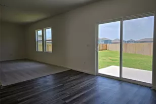 201 Rodgers Rd, Taylor, TX 76574 - Photo 8