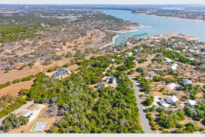918 Debco Lane, Spicewood, TX 78669 - Photo 22