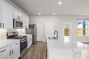 8812 B Whitter Dr, Austin, TX 78747 - Photo 4