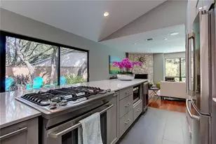 4007 Beaconsdale Dr, Austin, TX 78727 - Photo 8