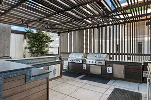 70 Rainey St, Austin, TX 78701 - Photo 34