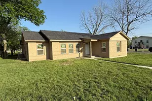 1300 N 2nd St, Killeen, TX 76541 - Photo 2