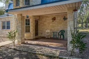 165 Thousand Oaks Dr, Cedar Creek, TX 78612 - Photo 2