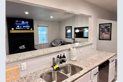 919 Hideaway Circle Circle, New Braunfels, TX 78130 - Photo 6