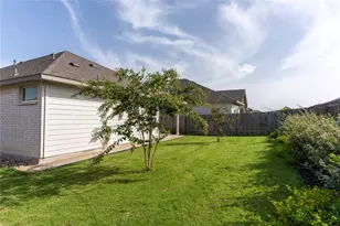 1917 Colonial Ave, New Braunfels, TX 78130 - Photo 14