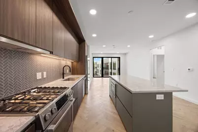 2209 S 1st Street #334, Austin, TX 78704 - Photo 4