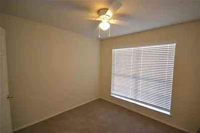 718 Meadow View Drive, Leander, TX 78641 - Photo 14