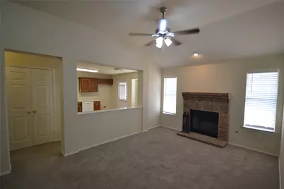 718 Meadow View Drive, Leander, TX 78641 - Photo 6