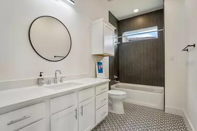 304 N Ronay Drive, Briarcliff, TX 78669 - Photo 32