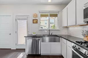 7405 Wolverine St, Austin, TX 78757 - Photo 6