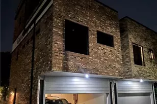 806 E Lydia St, Austin, TX 78702 - Photo 16