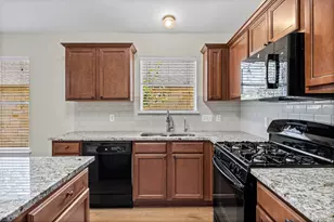 11917 Buzz Schneider Ln, Austin, TX 78748 - Photo 4