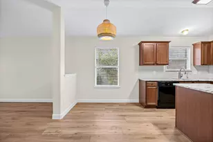 11917 Buzz Schneider Ln, Austin, TX 78748 - Photo 6