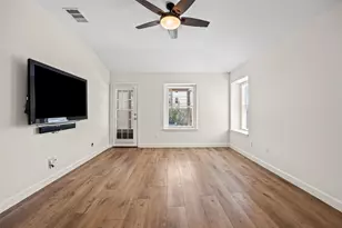11917 Buzz Schneider Ln, Austin, TX 78748 - Photo 8