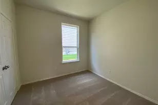 204 Nettletree Dr, Buda, TX 78610 - Photo 10