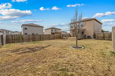 100 Wincliff Cove #13D, Jarrell, TX 76537 - Photo 32