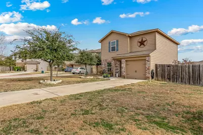 100 Wincliff Cove #13D, Jarrell, TX 76537 - Photo 2