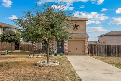 100 Wincliff Cove #13D, Jarrell, TX 76537 - Photo 2