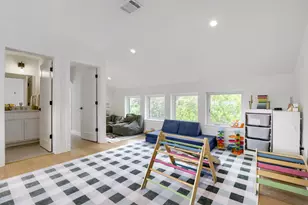 4804 Ribbecke Ave, Austin, TX 78721 - Photo 6