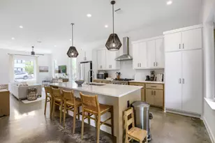 4804 Ribbecke Ave, Austin, TX 78721 - Photo 10