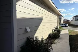 197 Santa Rosa Ln, Buda, TX 78610 - Photo 2