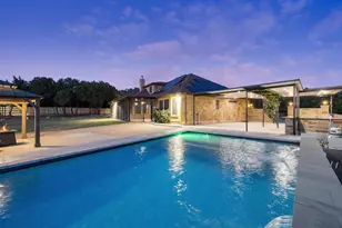 321 Sarahs Ln, Liberty Hill, TX 78642 - Photo 32