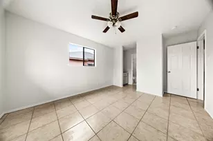 808 Lloyd Ln, Elgin, TX 78621 - Photo 18