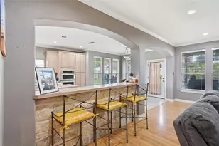 22101 Oban Dr, Spicewood, TX 78669 - Photo 12