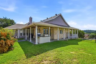 22101 Oban Dr, Spicewood, TX 78669 - Photo 16