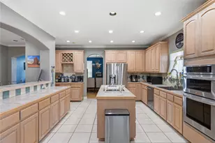 22101 Oban Dr, Spicewood, TX 78669 - Photo 10